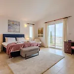 Villa Horizon